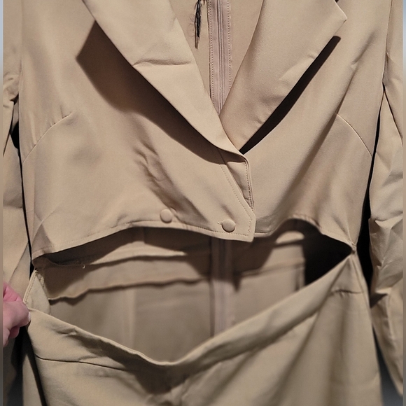 Pretty Little Thing Plus blazer cut out jumpsuit size 12 - Picture 4 of 8